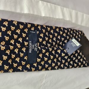 Brooks 346 Dark Blue Silk Tie with Yellow Floral Design Made in the USA with Tag